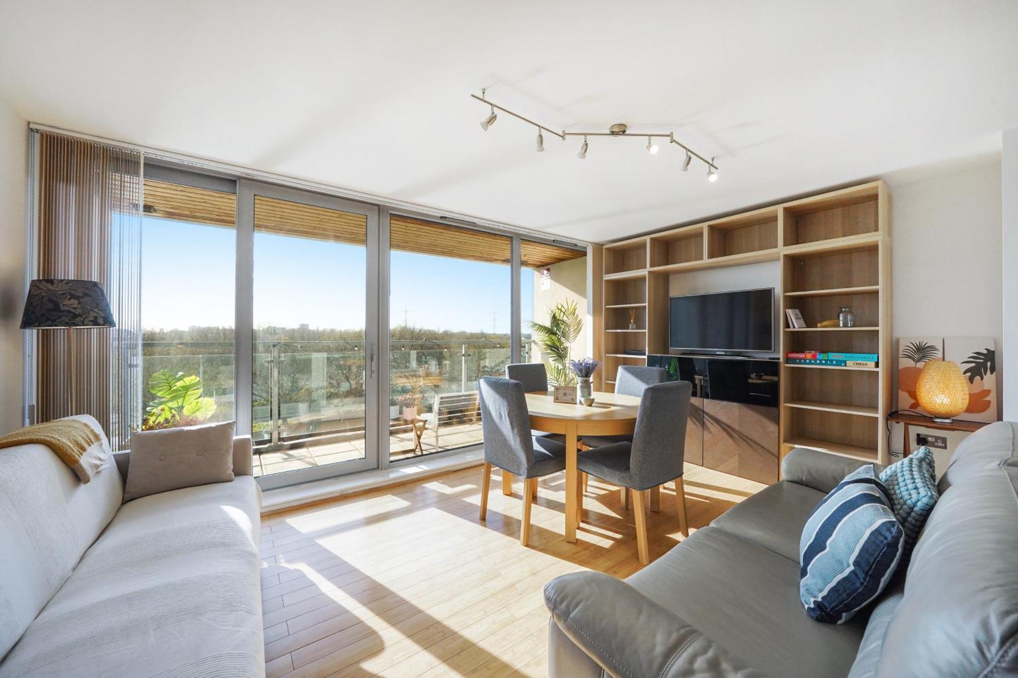 ברקינג City Riverside - 2 Bedroom & Free Parking מראה חיצוני תמונה