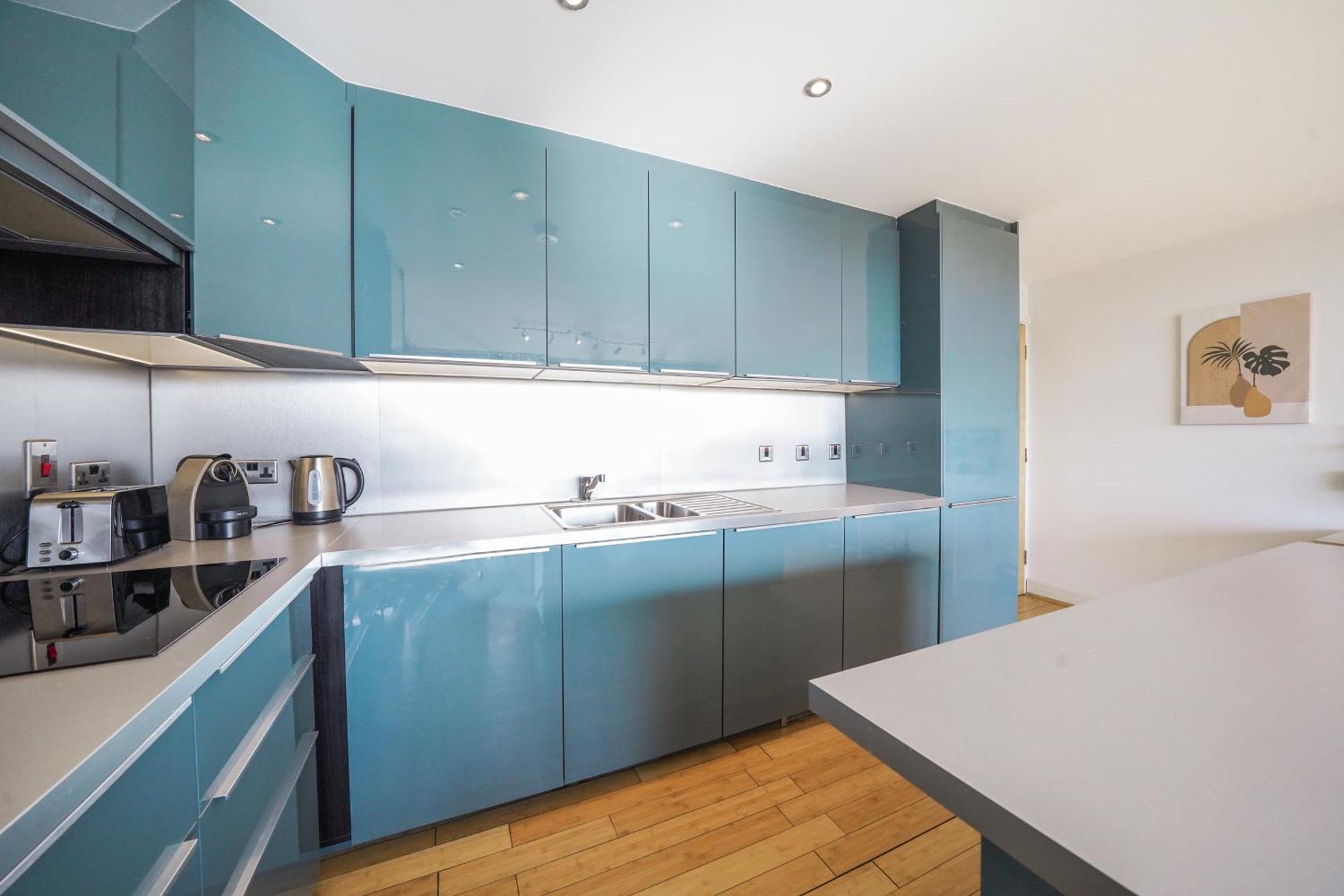 ברקינג City Riverside - 2 Bedroom & Free Parking מראה חיצוני תמונה