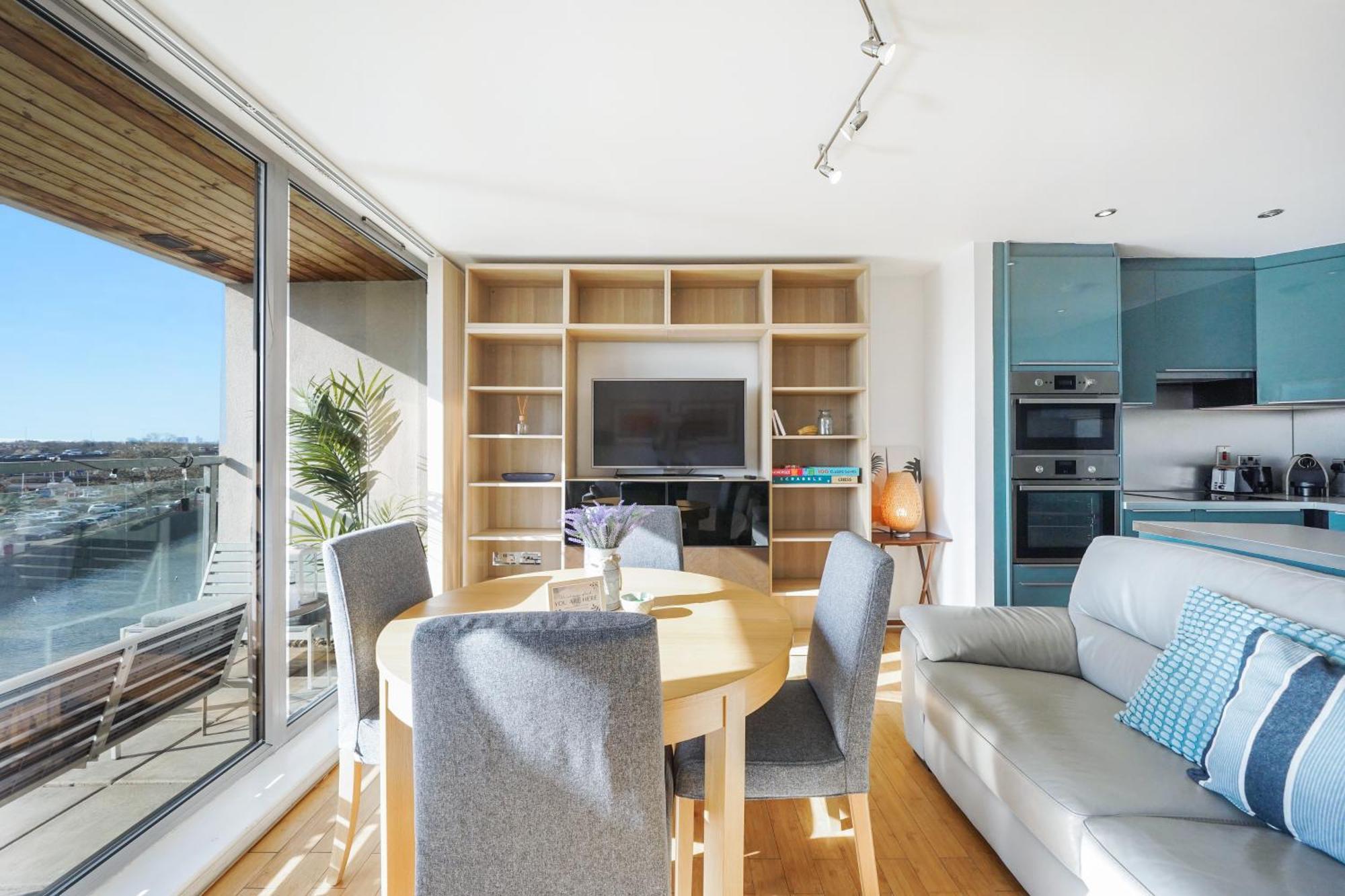 ברקינג City Riverside - 2 Bedroom & Free Parking מראה חיצוני תמונה