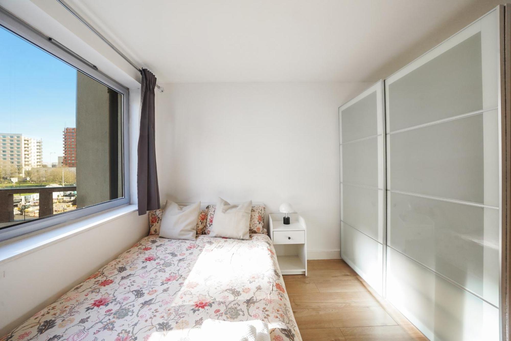 ברקינג City Riverside - 2 Bedroom & Free Parking מראה חיצוני תמונה
